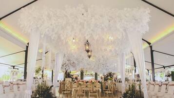 Banquet hall
