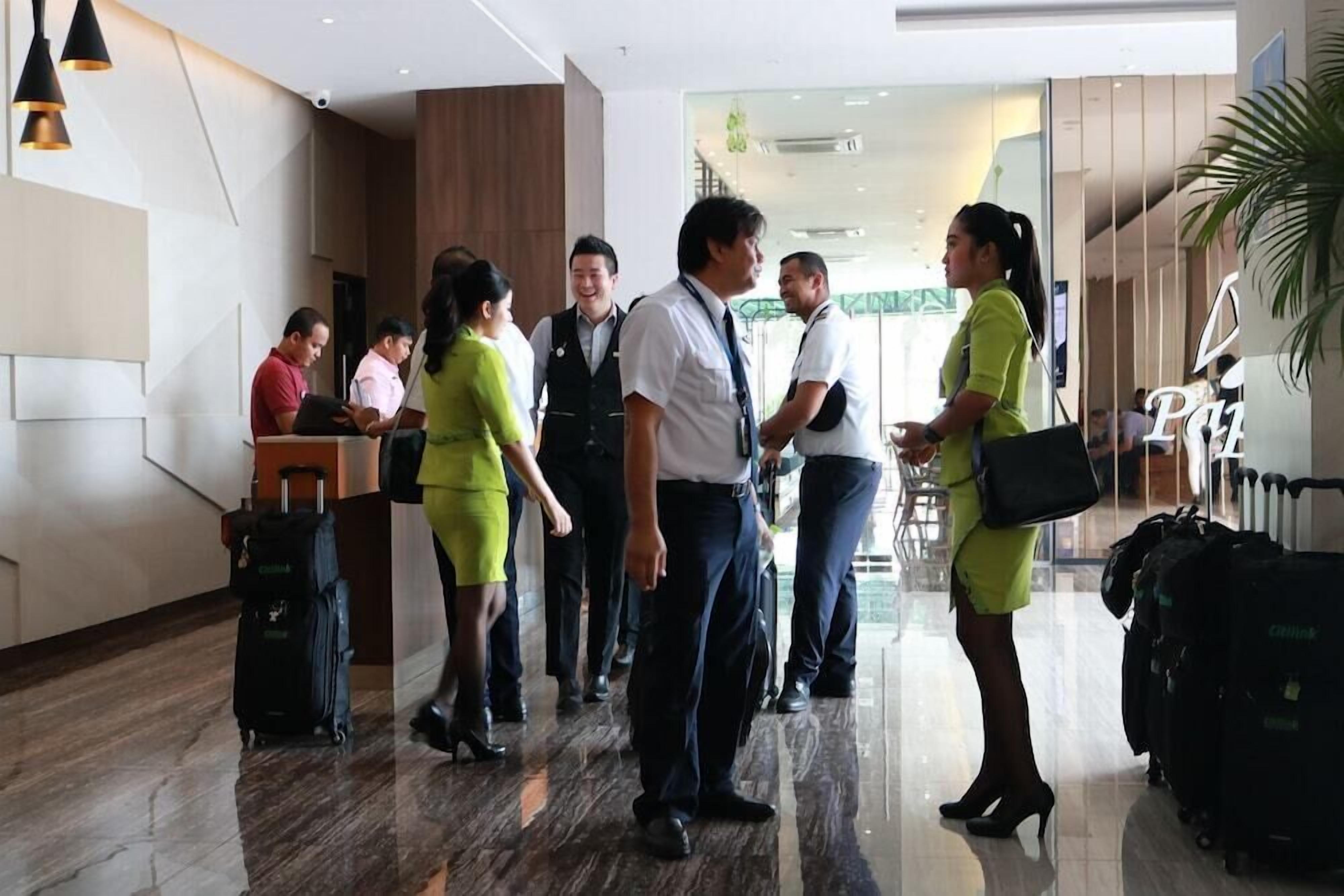 المنشأة من الداخل