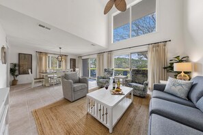 Smart TV, books - 265 Stoney Creek Villa | Marsh Views | Walk to Harbour Town | Community Pool | Private Patio (Hilton Head Island)