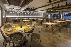 Dining - O2 Beach Club and Spa (St. Lawrence Gap)
