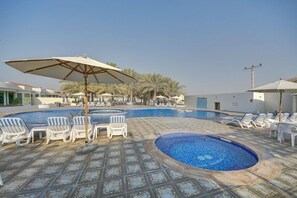 Pool - Royal Residence Resort (Umm al Quwain)
