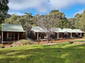 Exterior - D'altons Resort (Halls Gap)