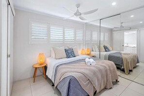 Room - Chez Noosa Resort Motel (Sunshine Coast)