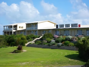 Exterior - Lakeview Motel & Apartments (Robe)