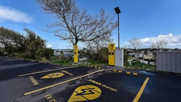 ุงูู
ูุทูุฉ ุงูู
ุญูุทุฉ ุจุงูู
ูุดุฃุฉ