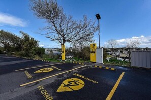 Property grounds - Lakeview Motel & Apartments (Robe)