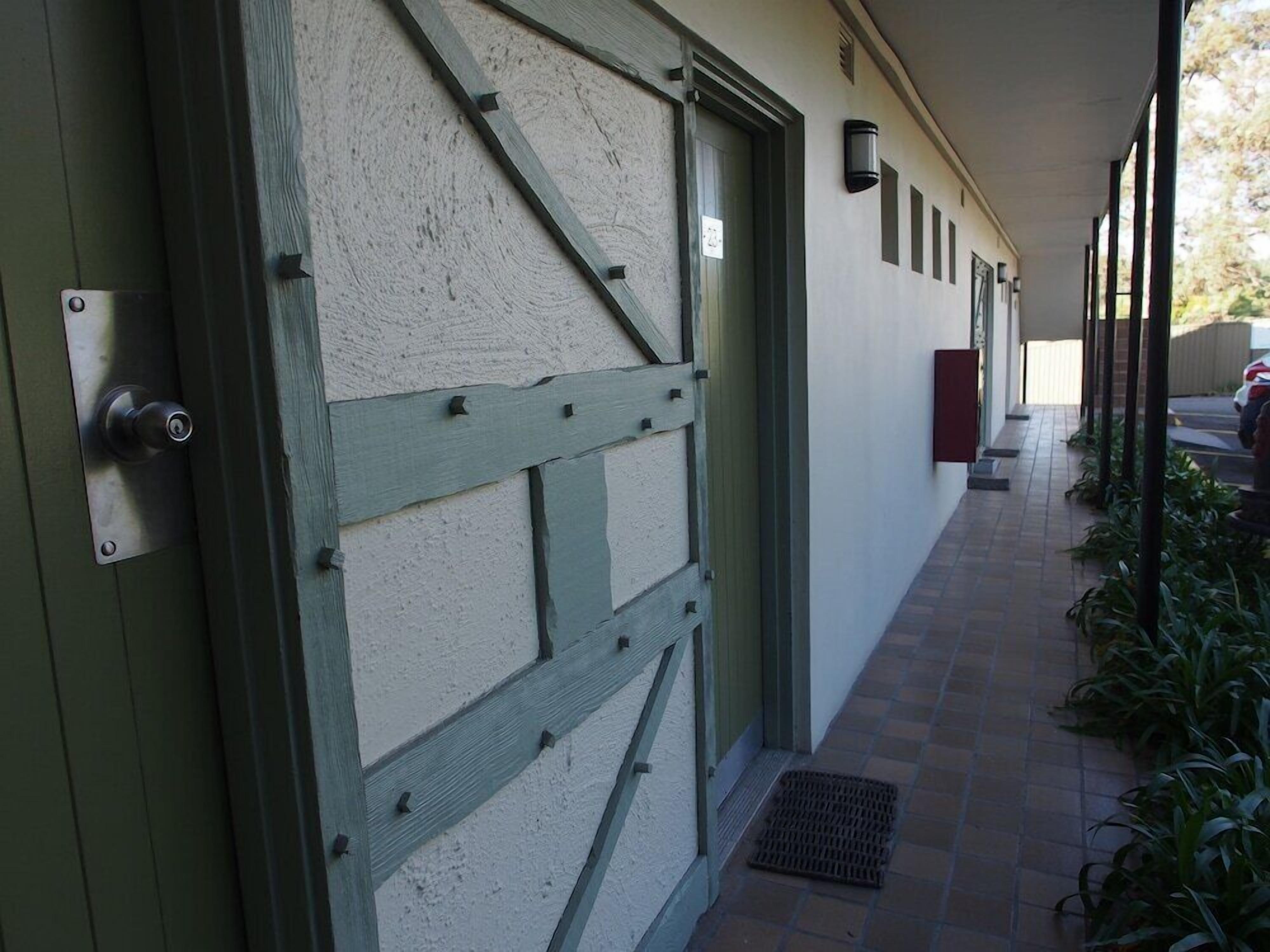 تفاصيل الفندق من الخارج