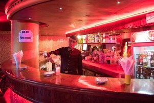 Bar (en la propiedad)