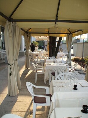 Outdoor dining - San Marco (Noceto)