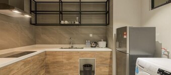 Jinhold Hotel And Serviced Apartment