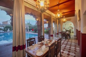 Dining - Chandra Mahal Haveli (Nadbai)