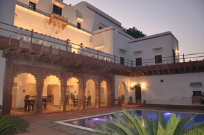 Exterior - Chandra Mahal Haveli (Nadbai)