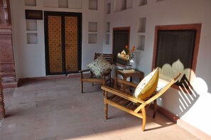 Terrace/patio - Chandra Mahal Haveli (Nadbai)