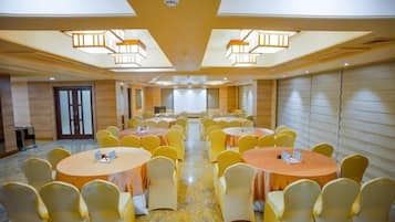 قاعة الولائم والاحتفالات