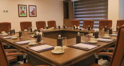 Efcee Sarovar Portico