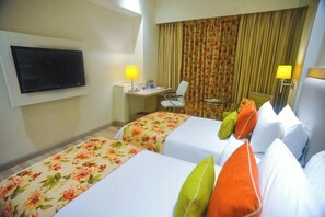 Room - Efcee Sarovar Portico (Bhavnagar)