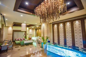 Lobby - Efcee Sarovar Portico (Bhavnagar)