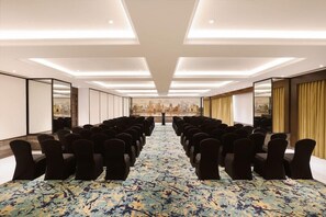 Meeting facility - Lemon Tree Premier Mumbai Airport (Mumbai)