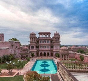 Pool - Mandawa Castle (Jhunjhunu)
