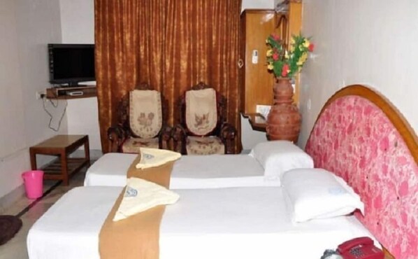 Room - Shanbhag Towers International (Hospet)