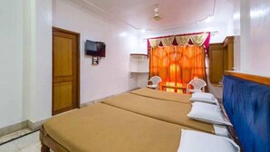 Room - Shanbhag Towers International (Hospet)