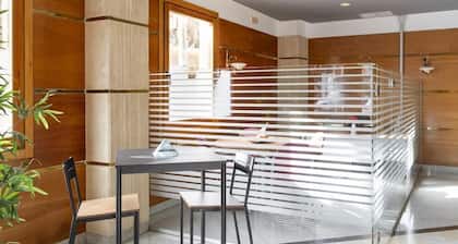 Hotel Maria De Molina