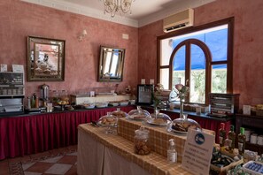 Dining - Don Juan De Austria (Jarandilla de la Vera)