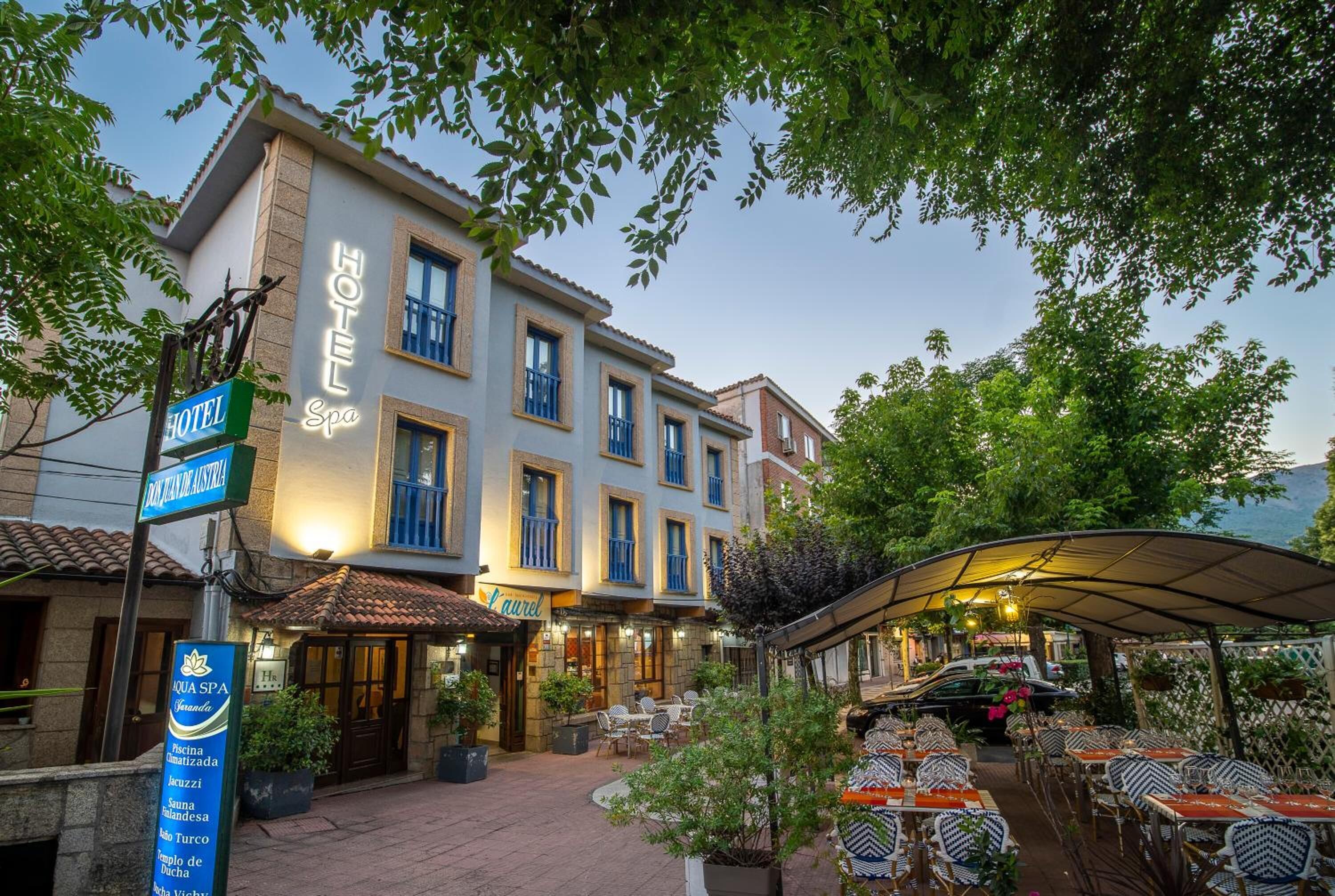 Khu ẩm thực ngoài trời