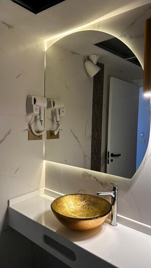 Bathroom - Apartamentos Fuente Redonda (Úbeda)