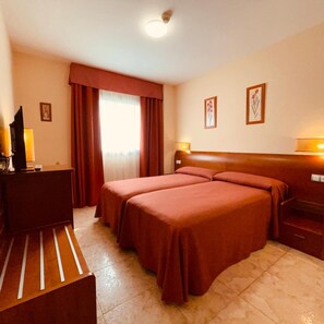 Room - Complejo Hostelero Torrijos (Cheste)