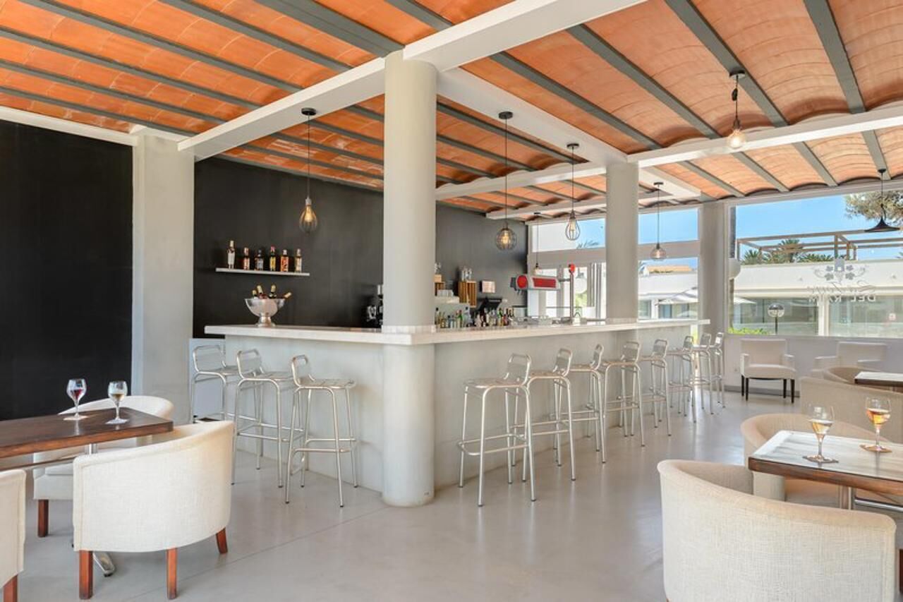 Bar (en el alojamiento)
