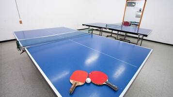 ุบุฑูุฉ ุงูุฃูุนุงุจ