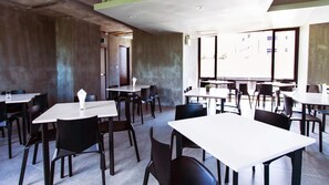 Dining - B2 Phuket (Ratsada)