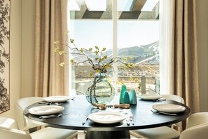 Dining - New in DVEV Ski Shuttle to Lifts | 5 Min to Lifts & Lake | Hot Tub & Views (Heber City)