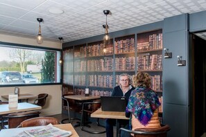 Dining - Brit Hotel Brasserie Du Cap (Perigny)