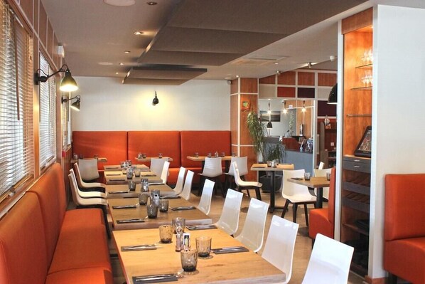 Dining - Brit Hotel Brasserie Du Cap (Perigny)