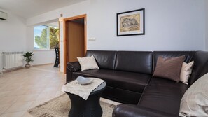 Living room - Villa with private pool, terrace and garden (Nerezisca)