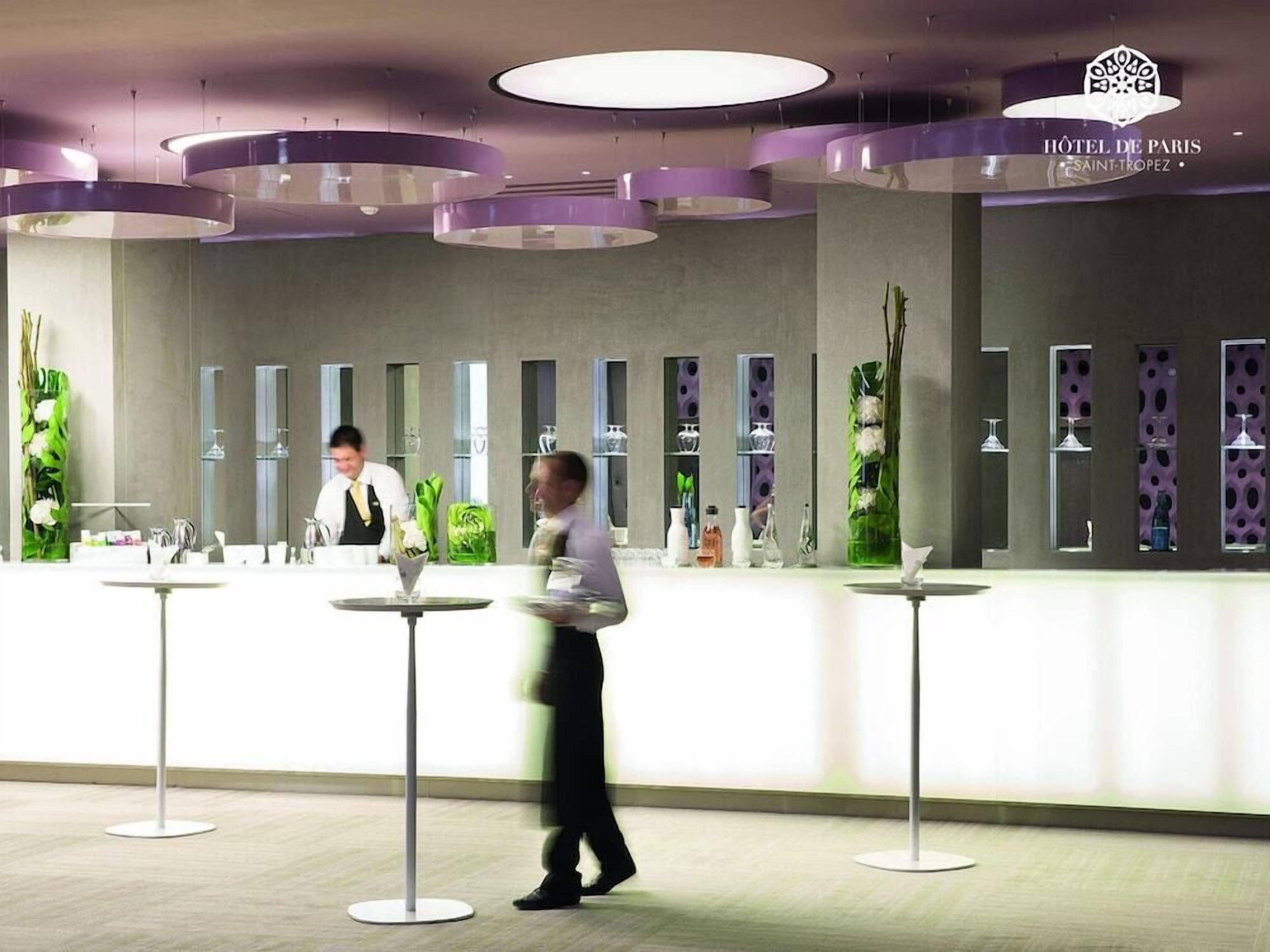 Bar (in der Unterkunft)