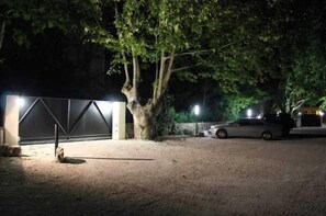 숙박 시설 구내