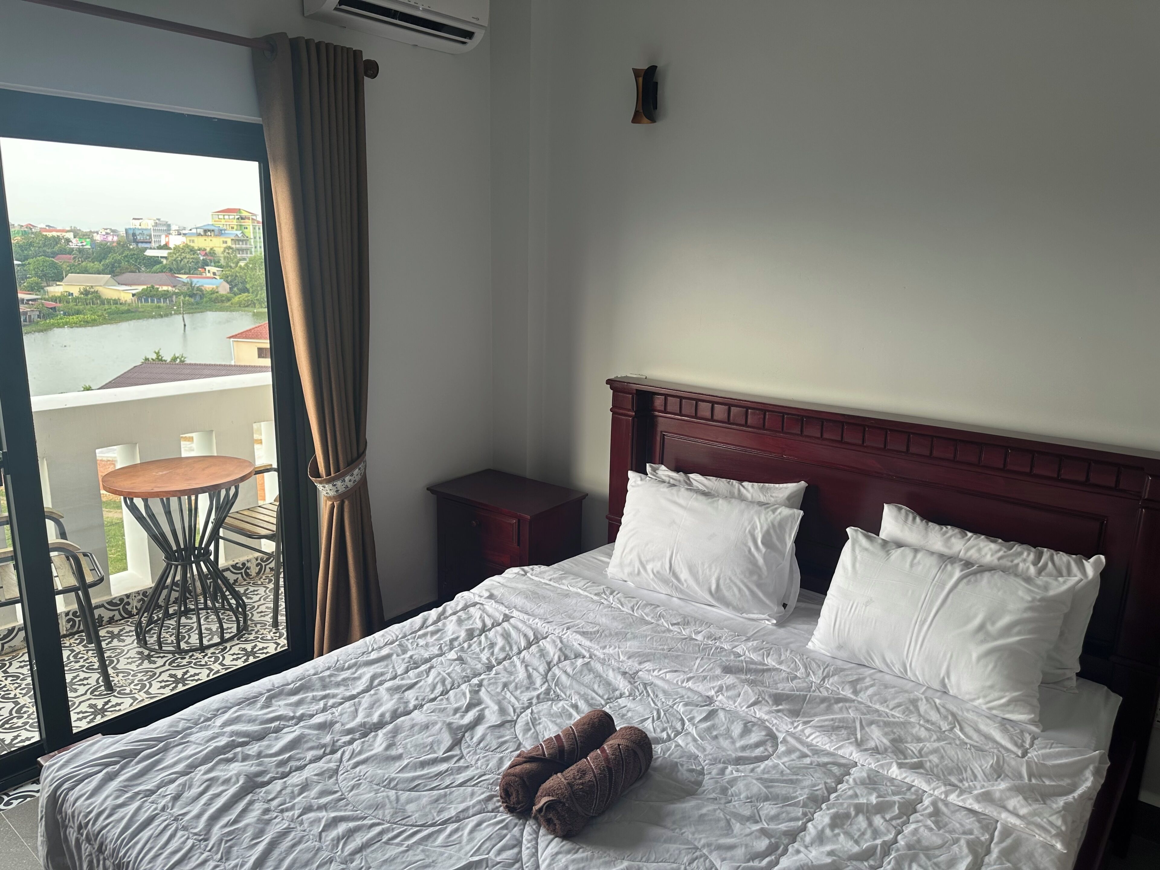 Apartment, Balcony