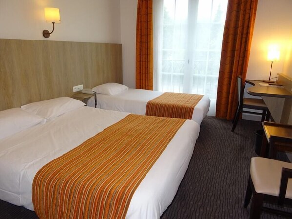 Room - Brit Hotel La Croix Blanche (Sainte-Anne-d'Auray)