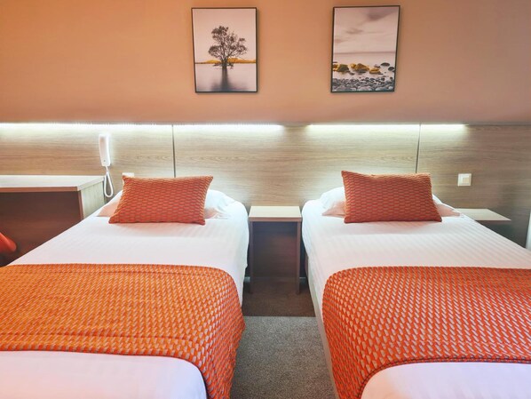 Room - Brit Hotel Fougeres - Hotel Du Parc (Lecousse)