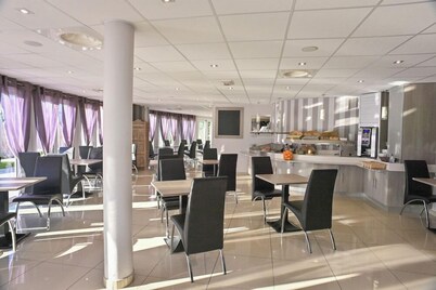 Brit Hotel Saint Lo - Hotel Lunotel