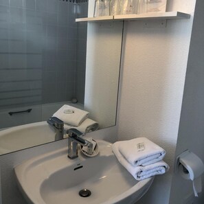 Bathroom - Paris (Saint-Cloud)