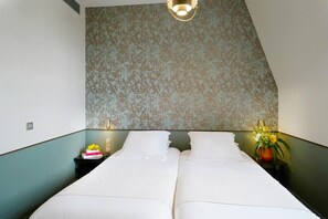 Room - Hotel Des Prelats (Nancy)