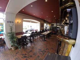 Bar (en el alojamiento)