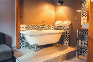 Bathroom - La Magnanerie (Aubignosc)