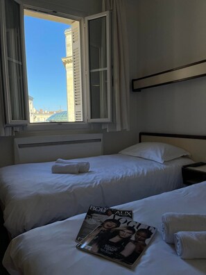 Room - Hotel De France (Bordeaux)