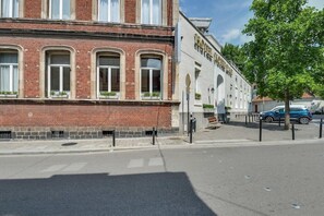 Exterior - Hotel Notre Dame (Valenciennes)