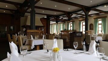 Dineren